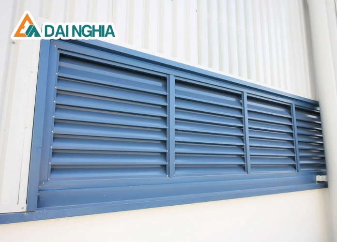 Lam gió nhà xưởng màu xanh dương