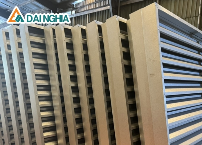 Gia công lam thông gió nhôm