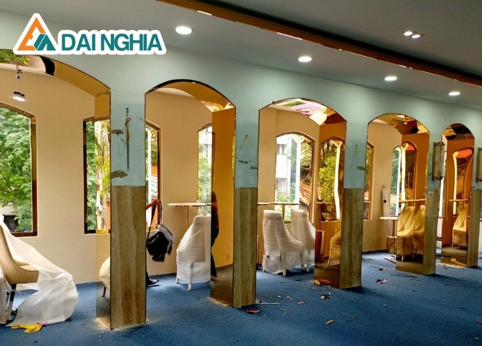 Ưu điểm của tấm inox 2mm trang trí