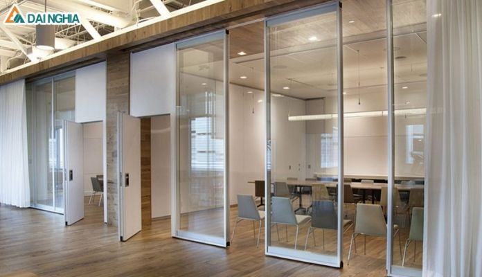 Những đặc điểm cơ bản của vách ngăn nhôm kính