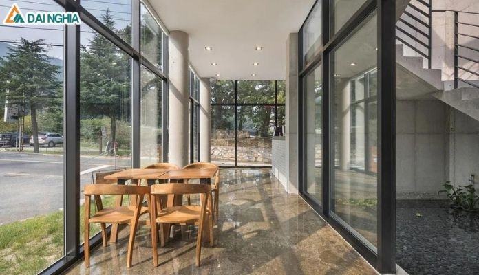 Sử dụng vách ngăn nhôm kính cho văn phòng, nhà ở