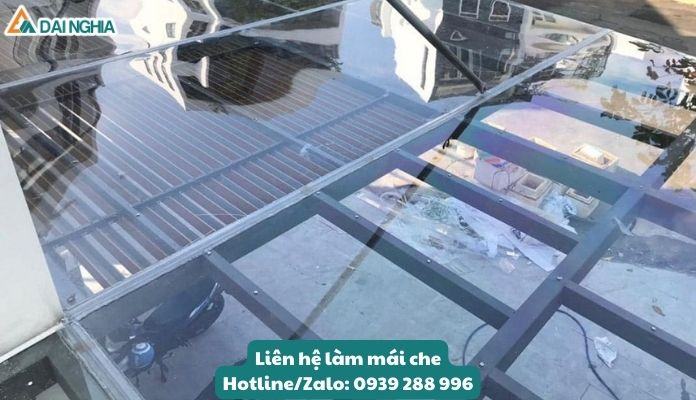 Cách lựa chọn mái che poly phù hợp với nhu cầu của bạn
