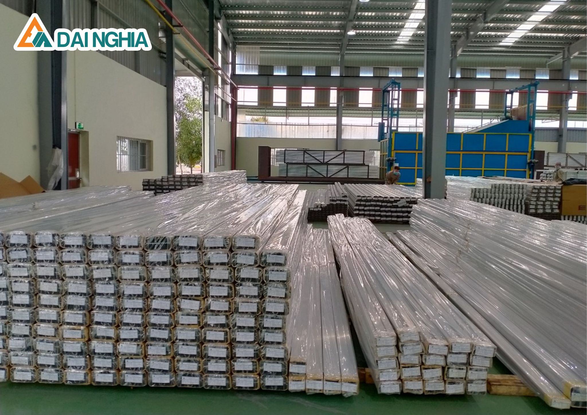 bang gia phu kien nhom cho vach panel 2024 3