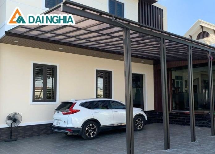 Các yếu tố ảnh hưởng đến độ bền của tấm Poly thông minh