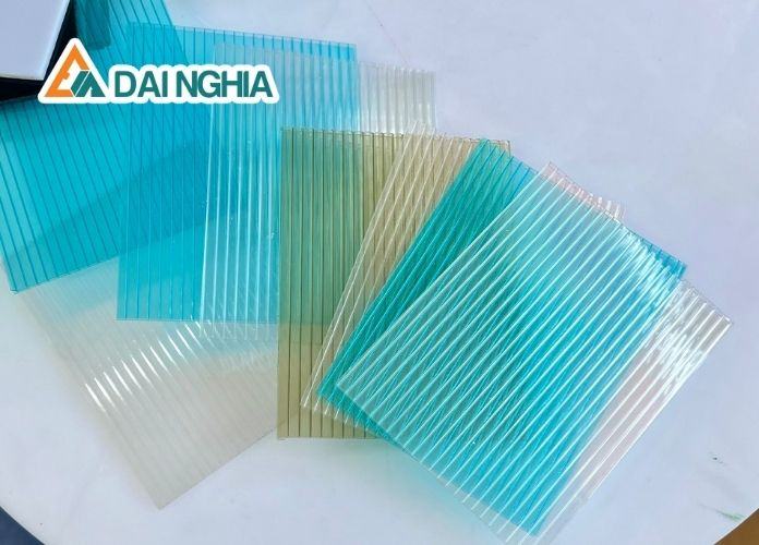 Đặc tính hữu ích của tấm Poly rỗng 8mm