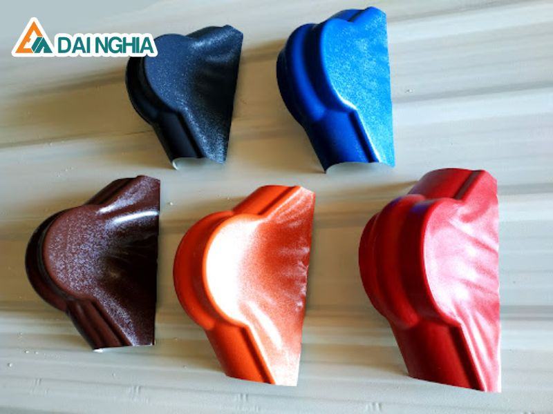 gia phu kien ton ngoi nhua 3