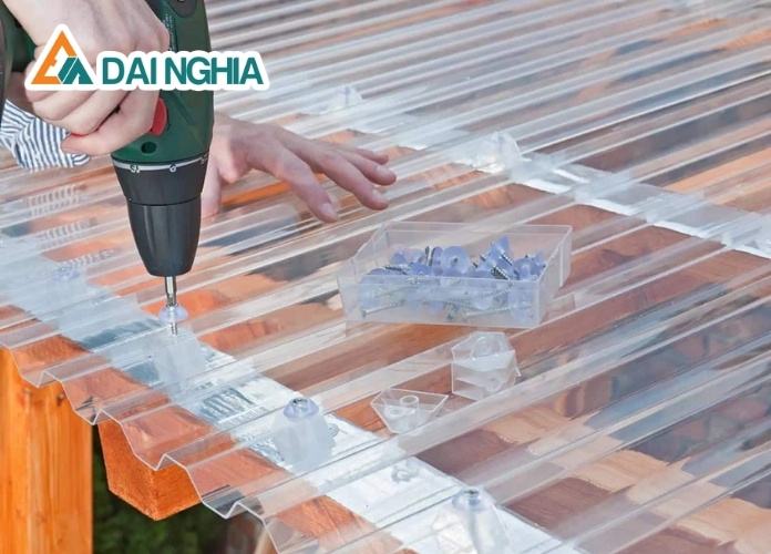 Mua tấm lợp lấy sáng chất lượng ở đâu?