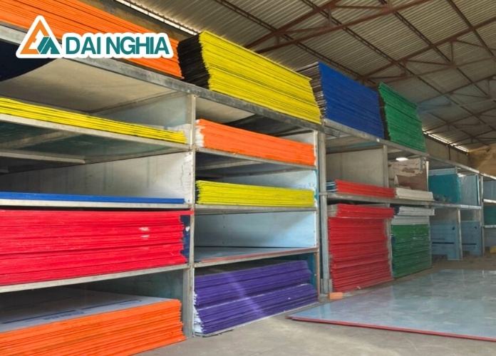 Mua tấm Poly rỗng tại Công ty Đại Nghĩa