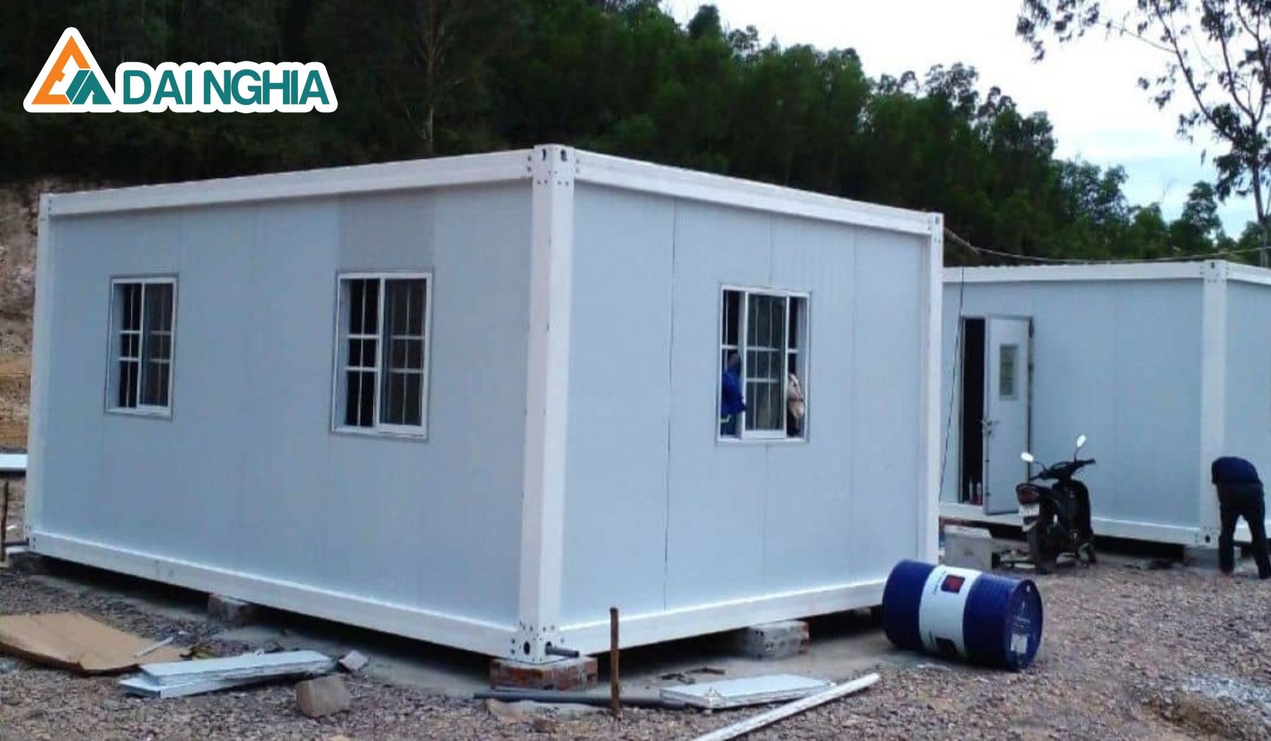 nha tro lap ghep tam panel tiet kiem thu duc 10