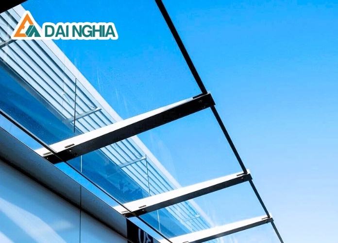 Tấm Polycarbonate Đặc Ruột