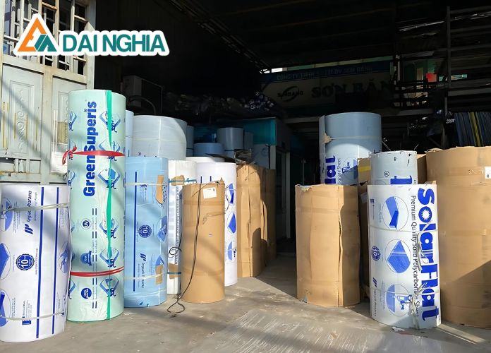 tam polycarbonate dac ruot va ung dung da dang 11