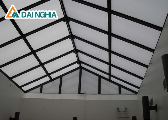 Báo giá tấm Poly đặc 1.6mm màu trắng sữa