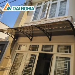 Ưu điểm và nhược điểm khi sử dụng tấm Poly dày 2.2mm