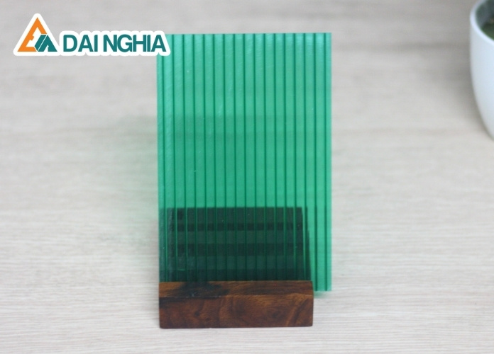 Báo giá tấm Poly rỗng 4mm hàng Malaysia