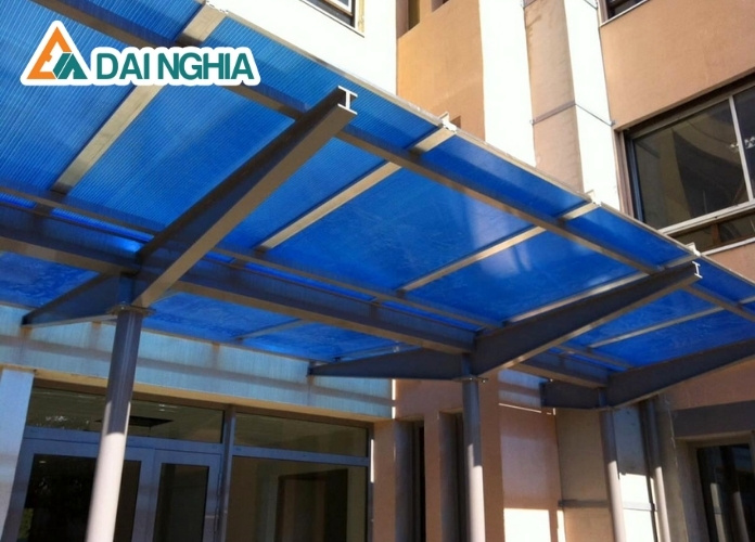 Mua tấm Poly rỗng 4mm hàng chính hãng ở đâu?