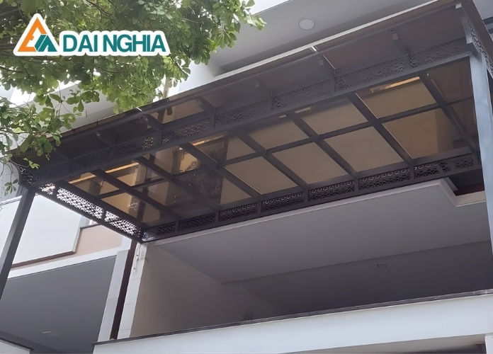 Báo giá tấm Poly đặc 2.4mm màu trà