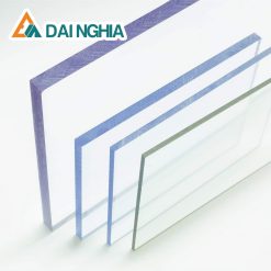 Đặc điểm hữu ích của tấm Poly đặc 2.7mm trắng trong