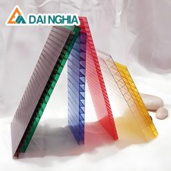 Đặc tính nổi bật của tấm Poly rỗng 5mm đỏ