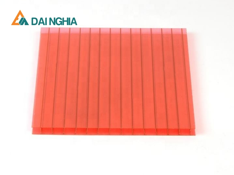 Tấm Poly rỗng 5mm đỏ là gì?