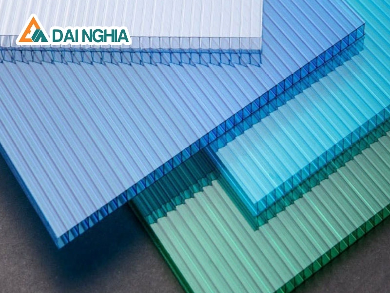 Tấm Poly rỗng 5mm xanh biển là gì?