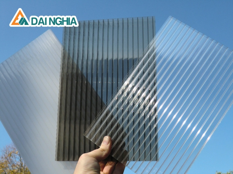 Tấm Poly rỗng 6mm trắng trong 2 lớp