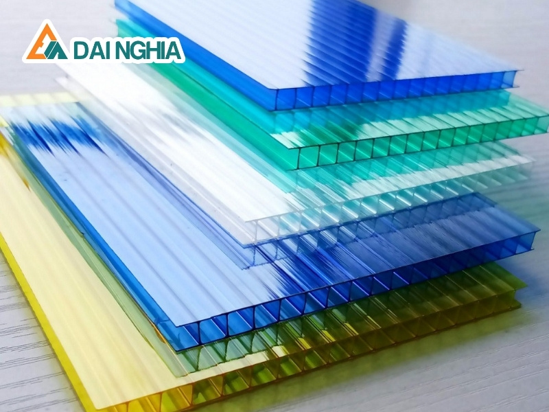 Tấm Poly rỗng 6mm xanh biển lấy sáng