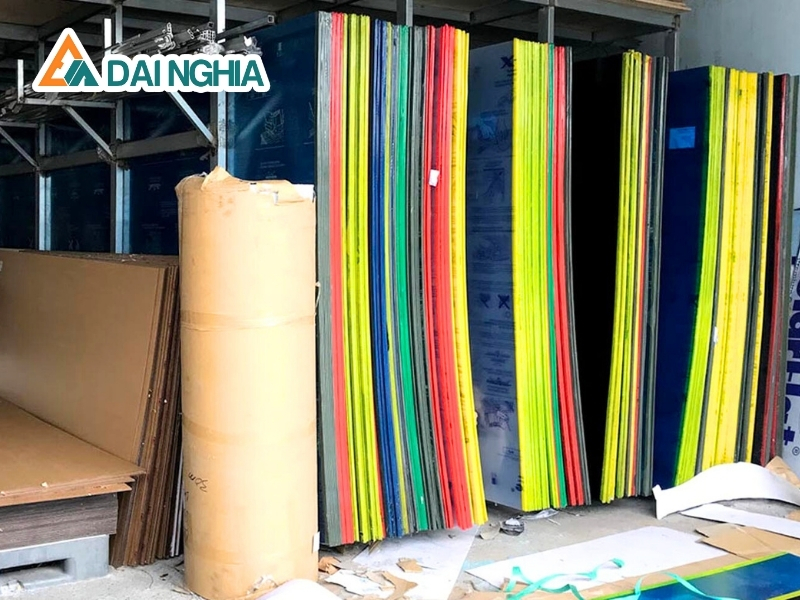 tấm polycarbonate rỗng với đa dạng màu sắc